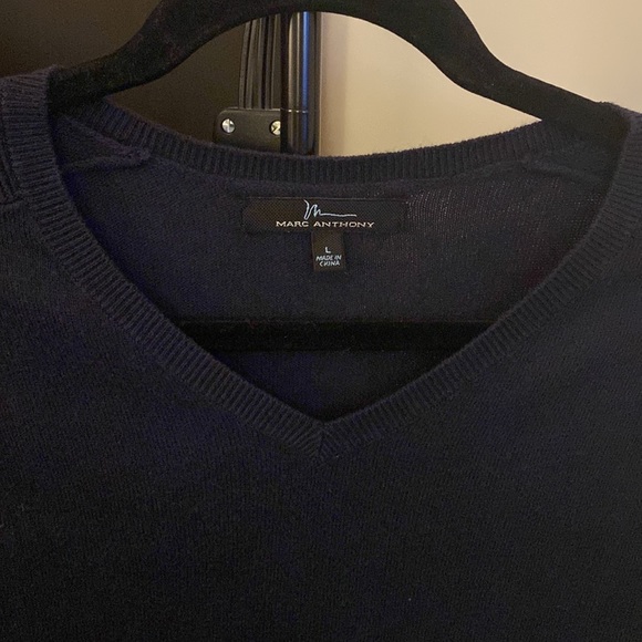 Marc Anthony v neck sweater with detailing on the shoulders - Picture 2 of 3